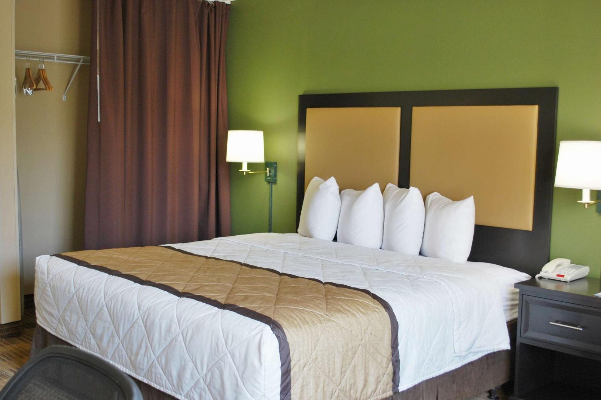 Extended Stay America Suites - Newark - Woodbridge Exterior photo