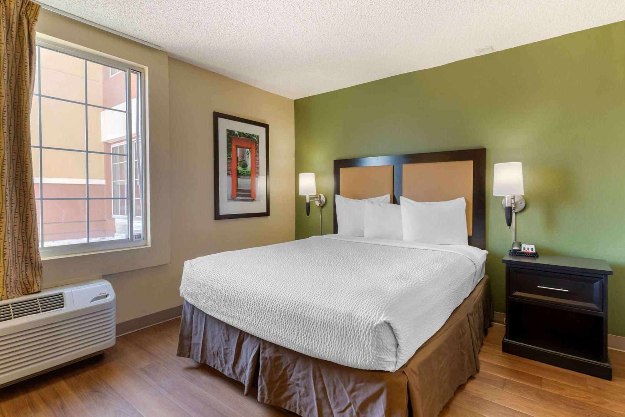 Extended Stay America Suites - Newark - Woodbridge Exterior photo