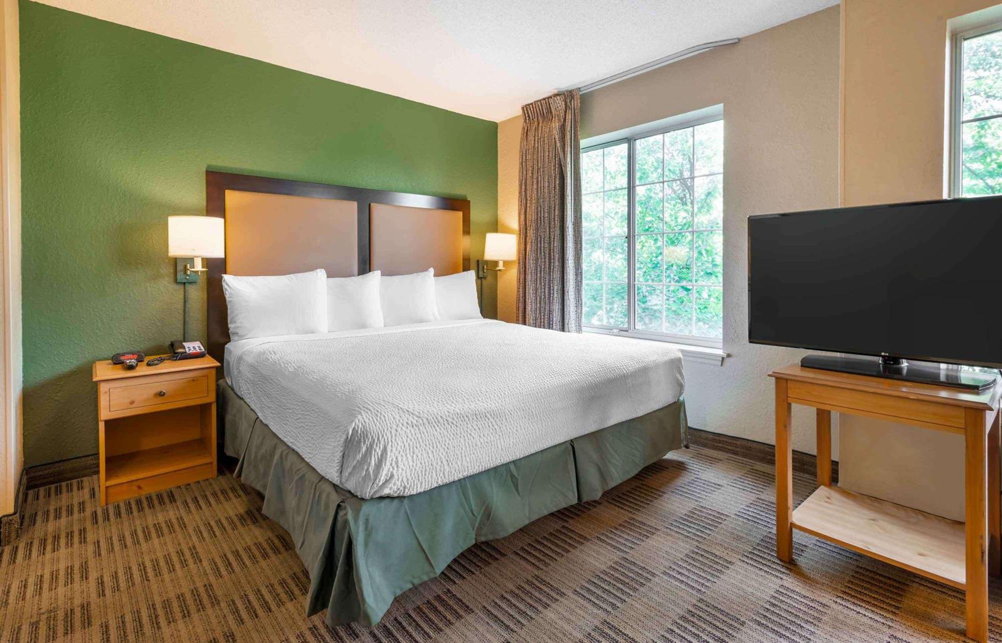 Extended Stay America Suites - Newark - Woodbridge Exterior photo