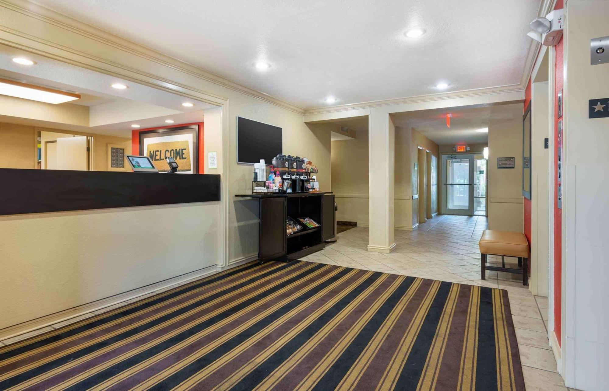 Extended Stay America Suites - Newark - Woodbridge Exterior photo